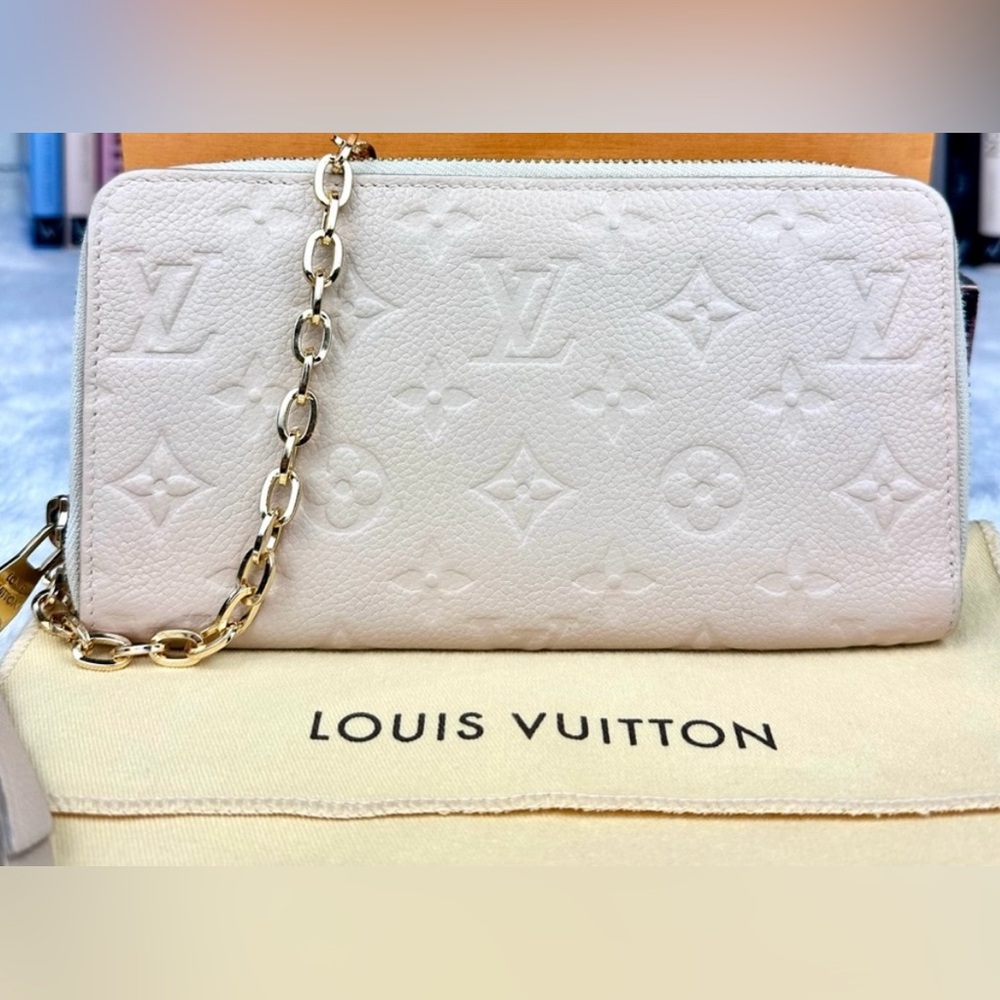 Cream Louis Vuitton wallet